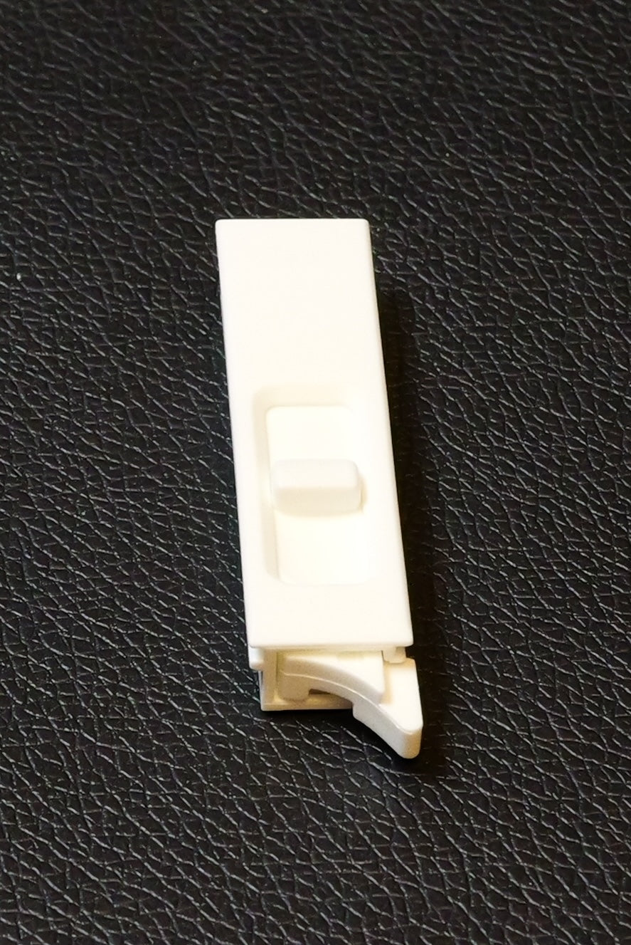 3500 Tilt Latch White